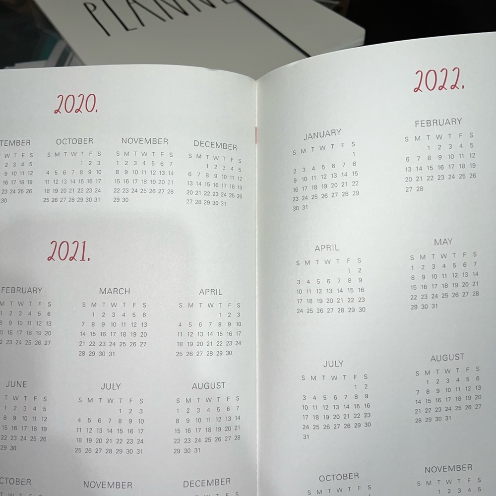 2021 Rae Dun Planner - Picture 4 of 10